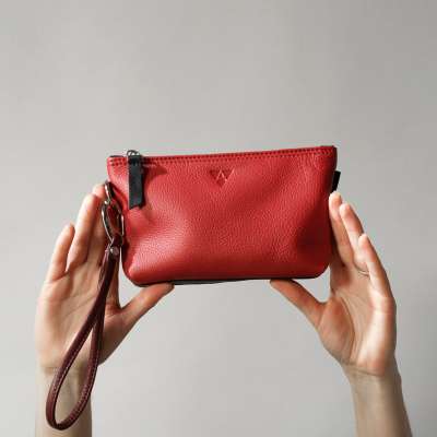 Ackermann Tasche | NAILA aus rotem Softnappa