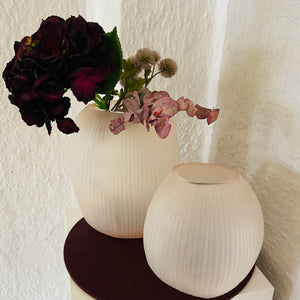 GUAXS  Vase  | NAGAA L - rosée | Glas, mundgeblasen und von Hand geschliffen