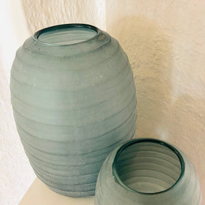 GUAXS  Vase  | BELLY enorm indigo | Glas, mundgeblasen und von Hand geschliffen