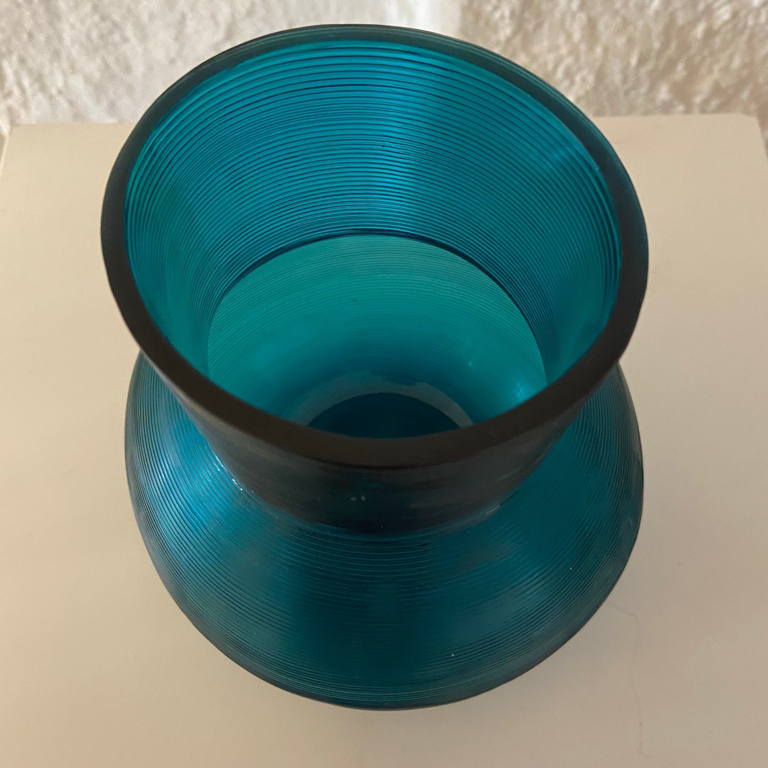 GUAXS  Vase  | YEOLA S - blau | Glas, mundgeblasen und von Hand geschliffen